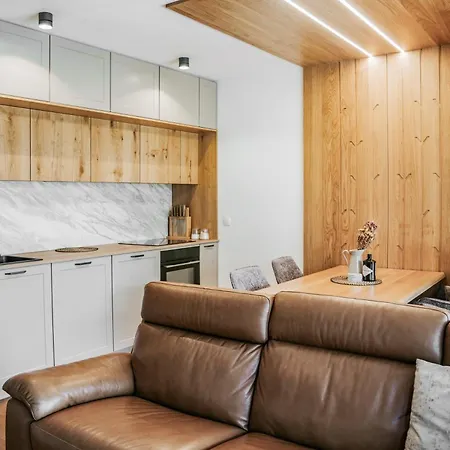 Cozy Corner * בובק